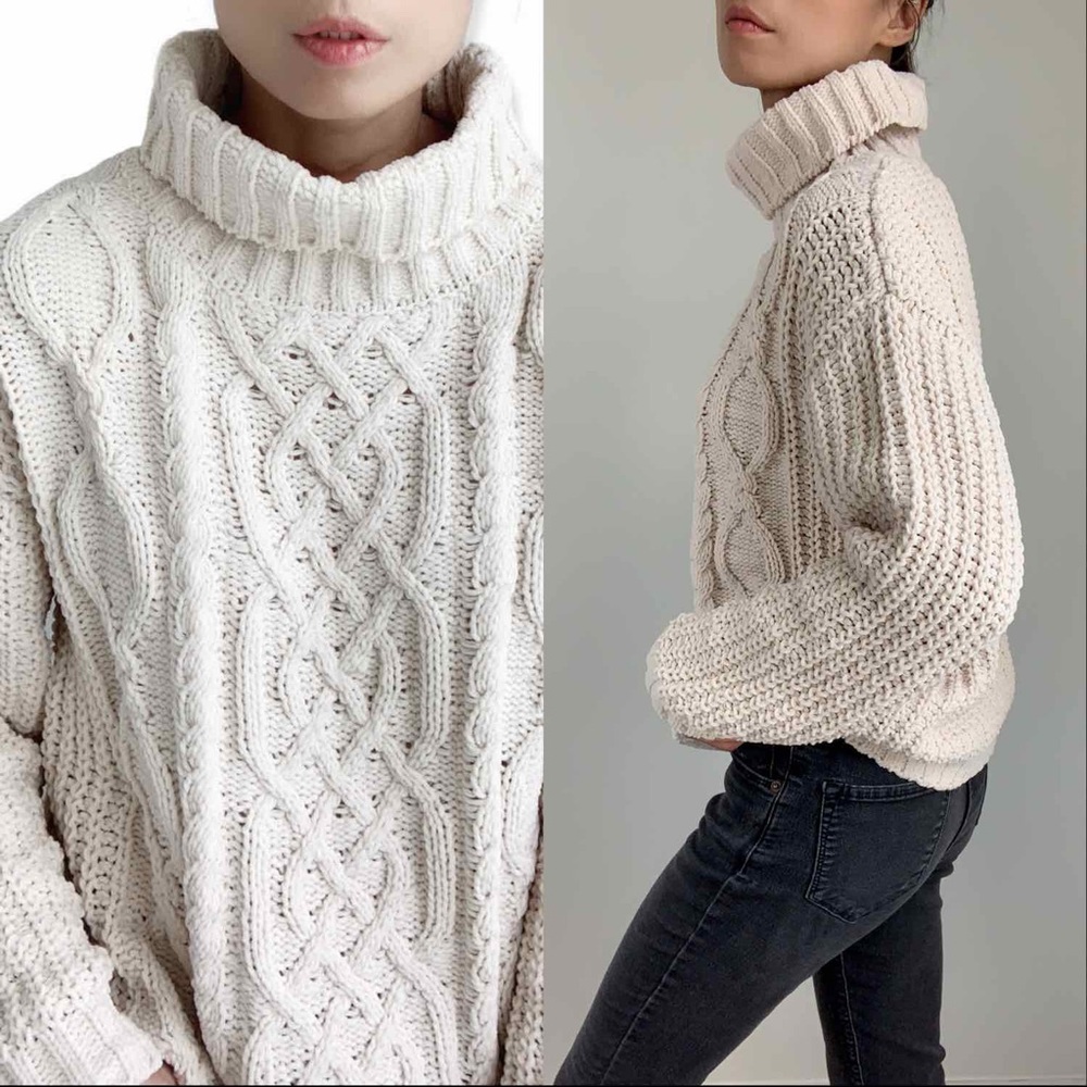 COZY CABLE KNIT FISHERMAN SWEATER - ECRU - Picture 2 of 16